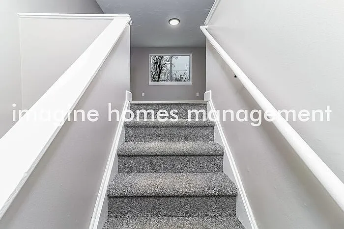 11705 Elkwood Dr — Photo 9