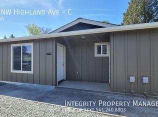 1654 NW Highland Ave #C, Grants Pass, OR 97526