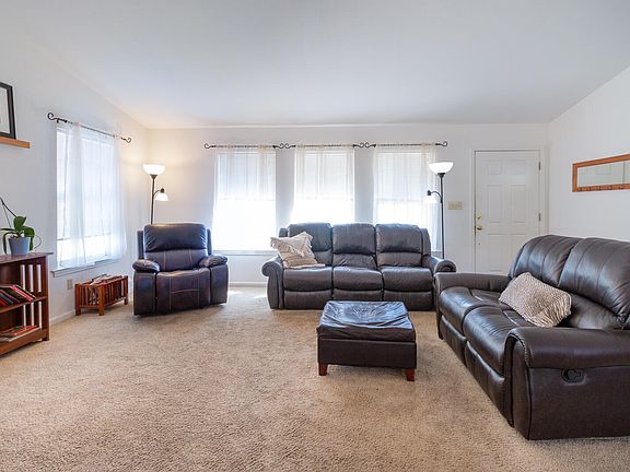 2nd image of 23761 Bouldin Ln