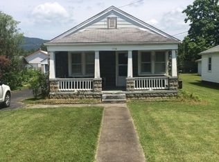 1714 Exeter Ave, Middlesboro, KY 40965