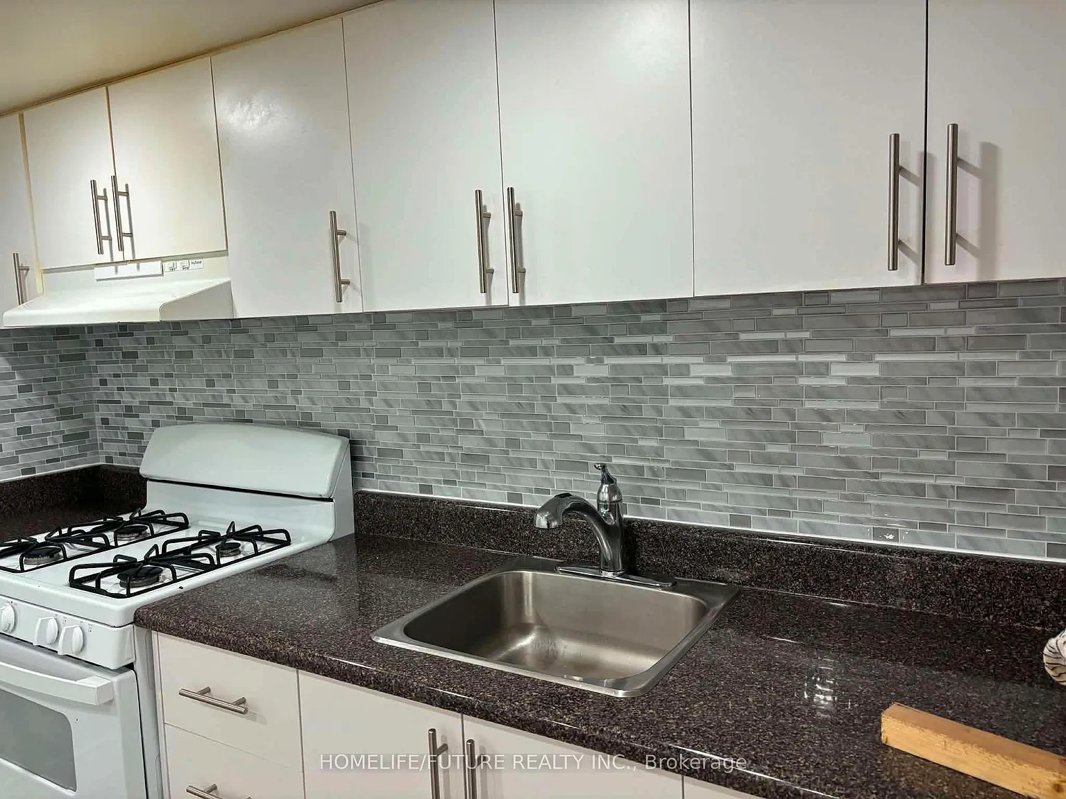 2 bed, $1,650 — Photo 3
