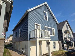 2445 S 5th Pl, Milwaukee, WI 53207