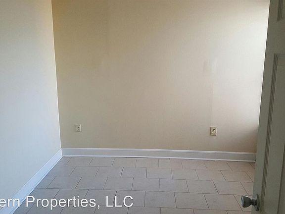 2nd image of 93 Mulberry St APT 870