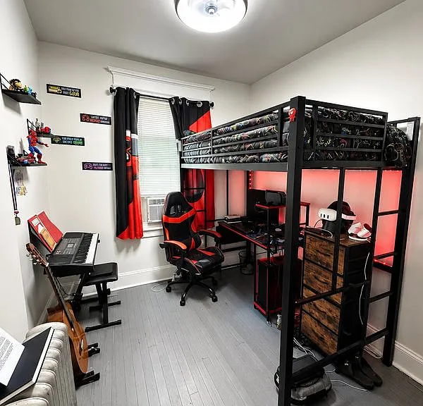63 Elm St #2 — Photo 3