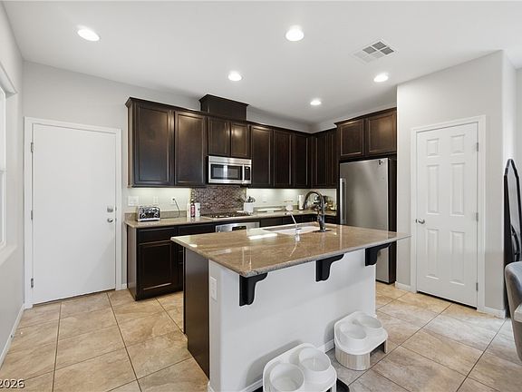 3rd image of 9145 Checkerboard Ct