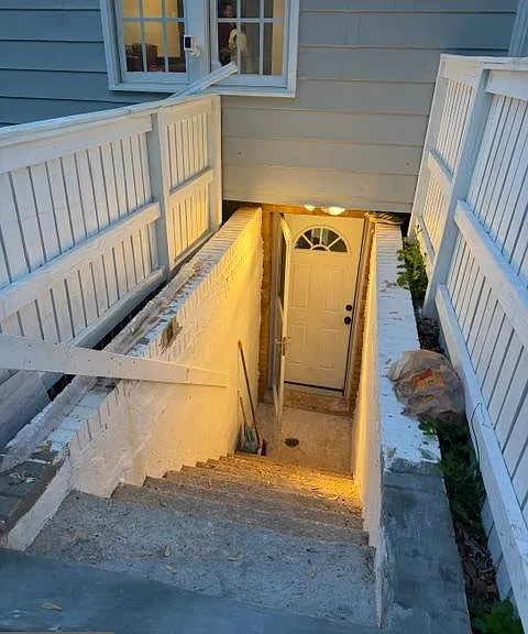 1104 Eastbourne Pl — Photo 1