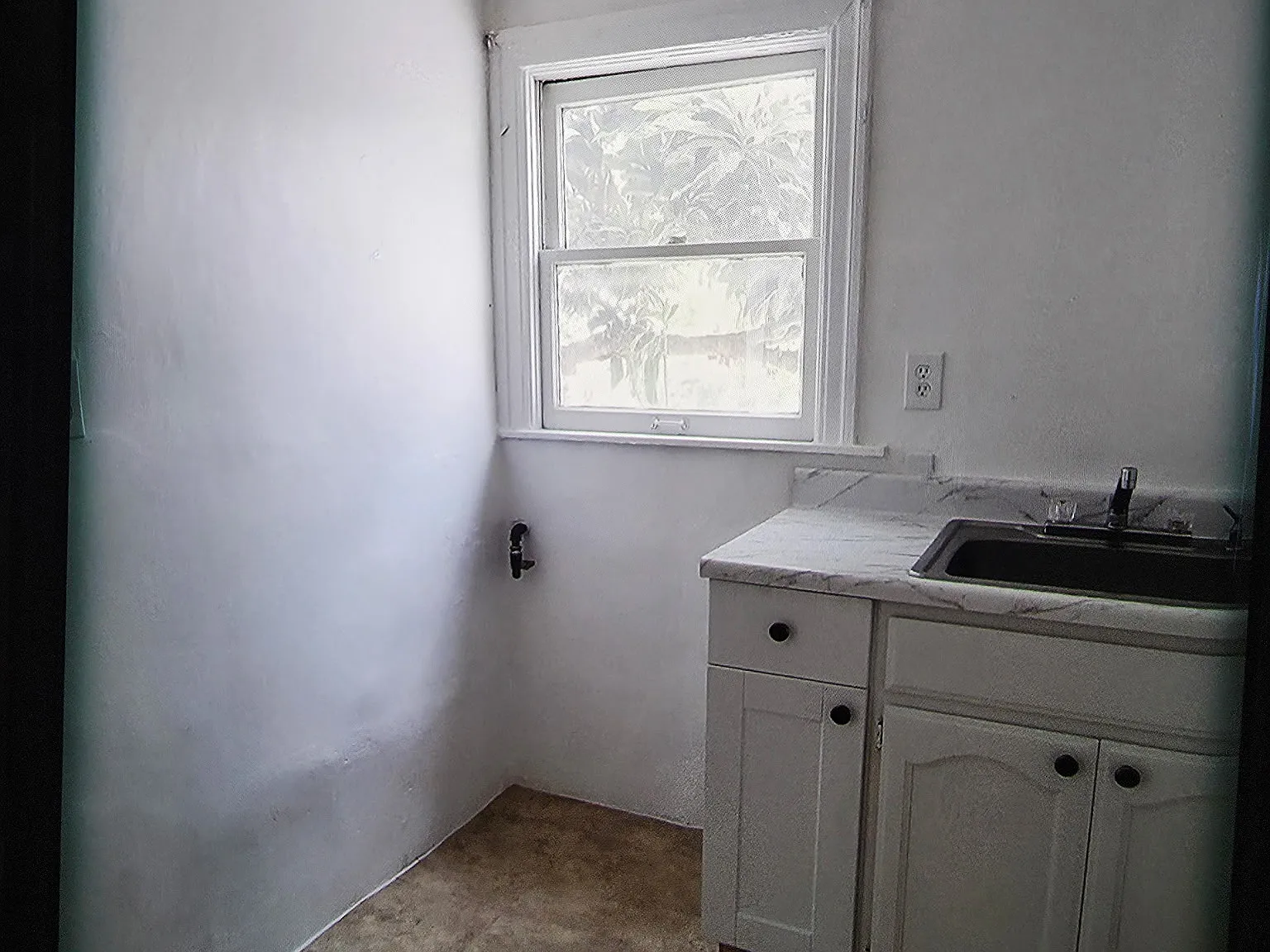 Studio, 252 sqft, $1,200 — Photo 2