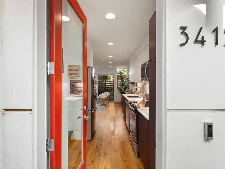 3415 Beacon Ave S #B — Photo 1