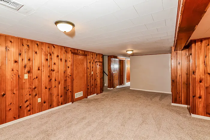 5115 Vincent Ave N — Photo 8