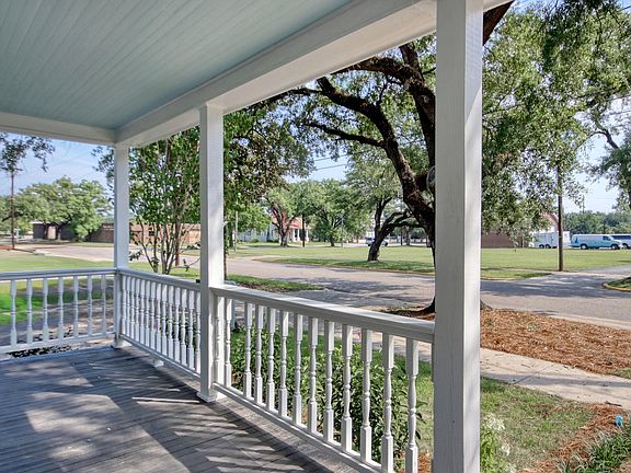 3rd image of 1209 Prince St.