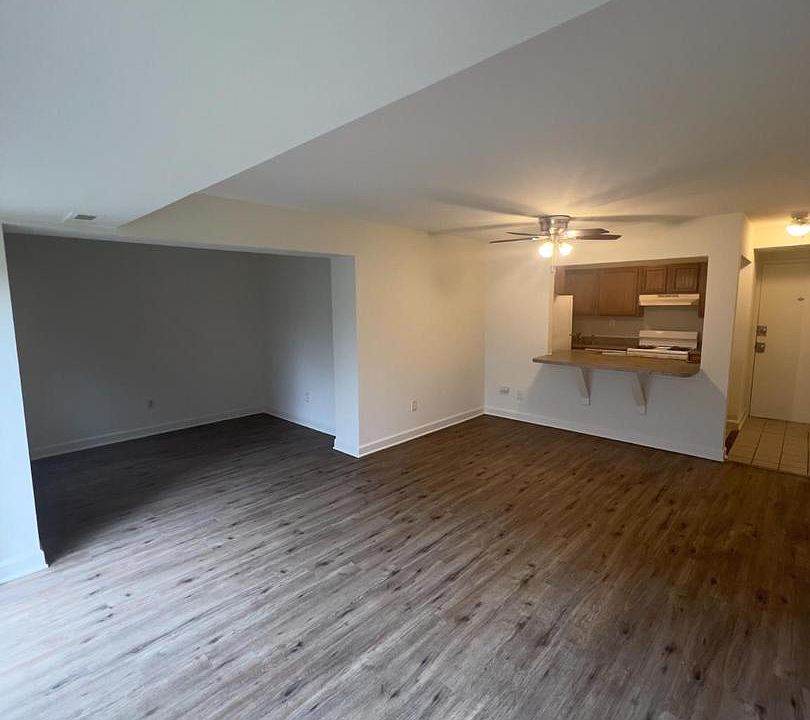 1st image of 1920 Naylor Rd SE APT T1