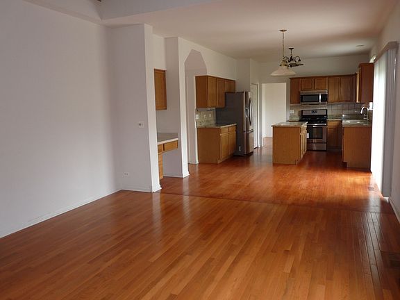 5th image of 3065 Savannah Dr