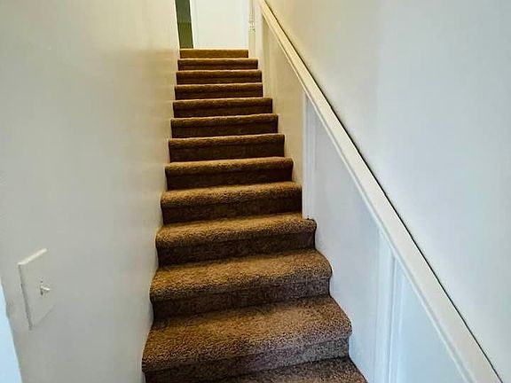 4th image of 110 Arlington St
