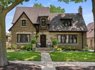 240 N Pinecrest St, Milwaukee, WI