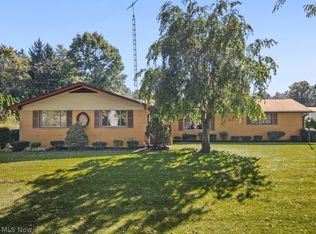 1420 Overlook Dr, Alliance, OH 44601