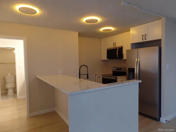 2880 S Locust Street #303S, Denver, CO 80222