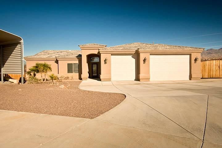 1st image of 1221 Crater Cir