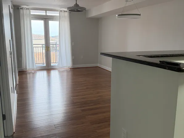 11760 Sunrise Valley Dr APT 305, Reston, VA 20191