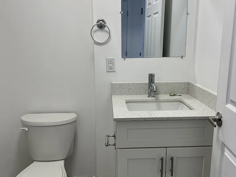 630 Cummings Ave — Photo 110