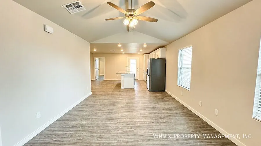 8031 Date Ave — Photo 3