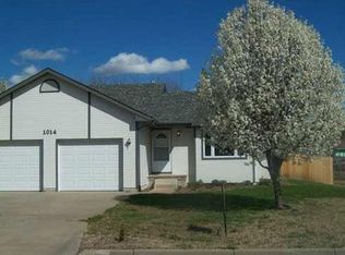 1014 N Wirth St, Augusta, KS 67010