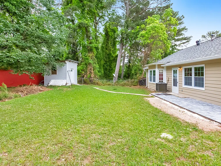9138 Clubhouse Dr — Photo 19