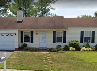 13317 Hollinger Ave, Fairfax, VA 22033