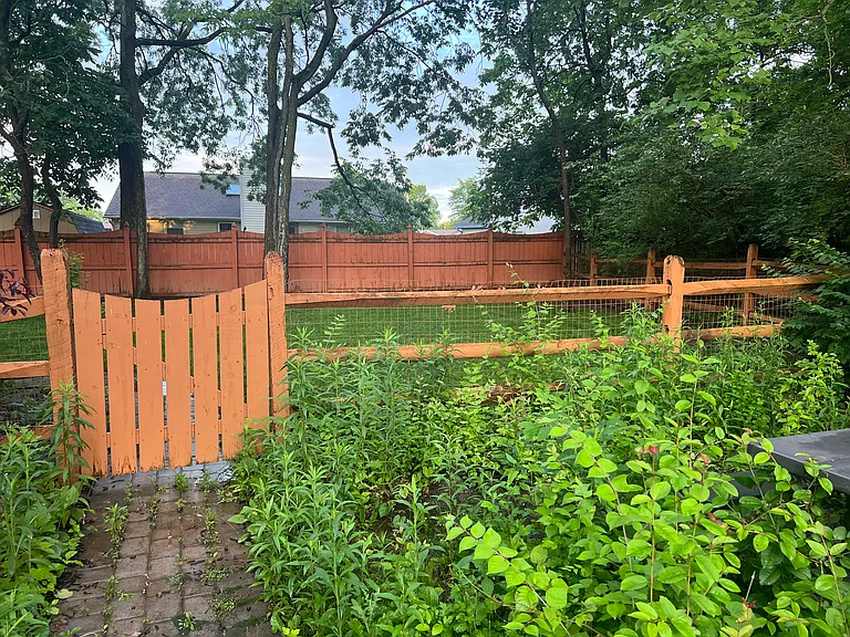 2401 Bentree Ct — Photo 12