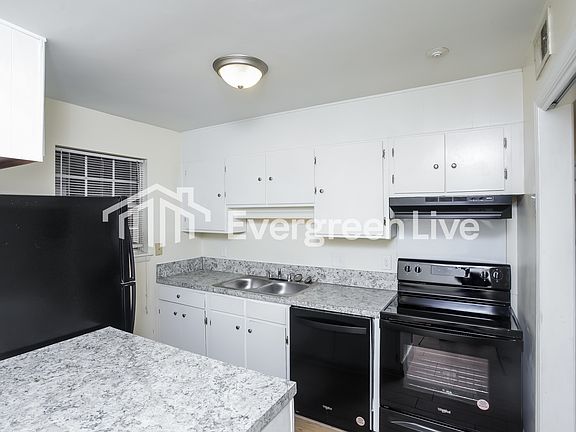 5th image of 1605 Ashford Ln