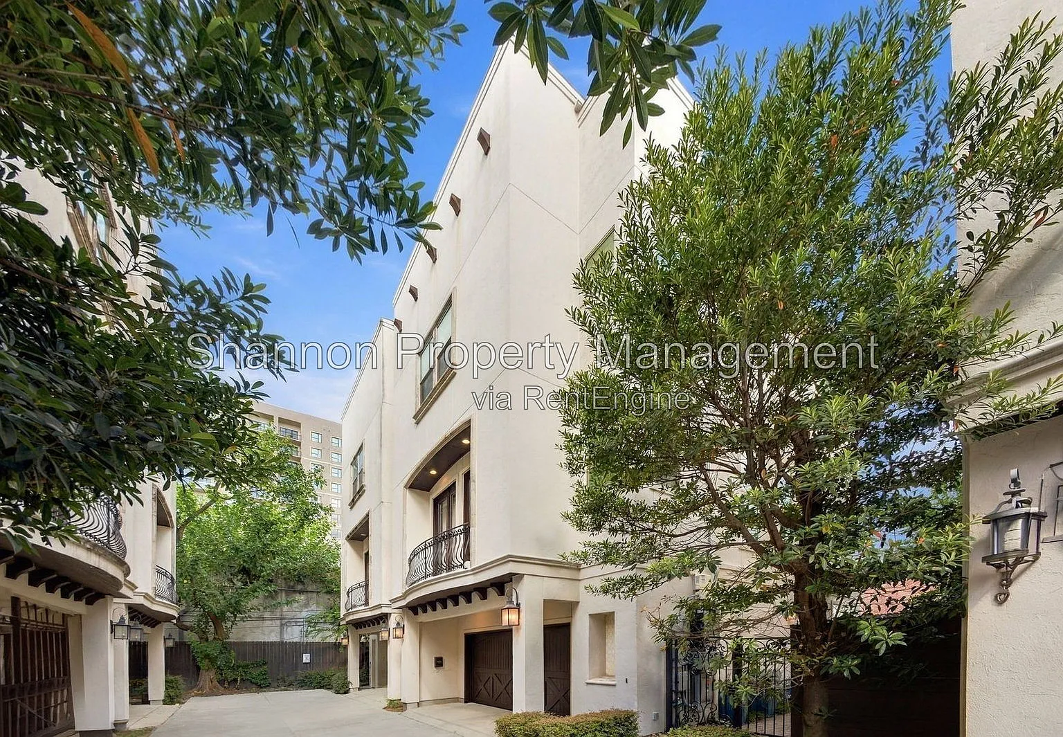 3 bed, 3.5 bath, 2346 sqft, $3,900 — Photo 4