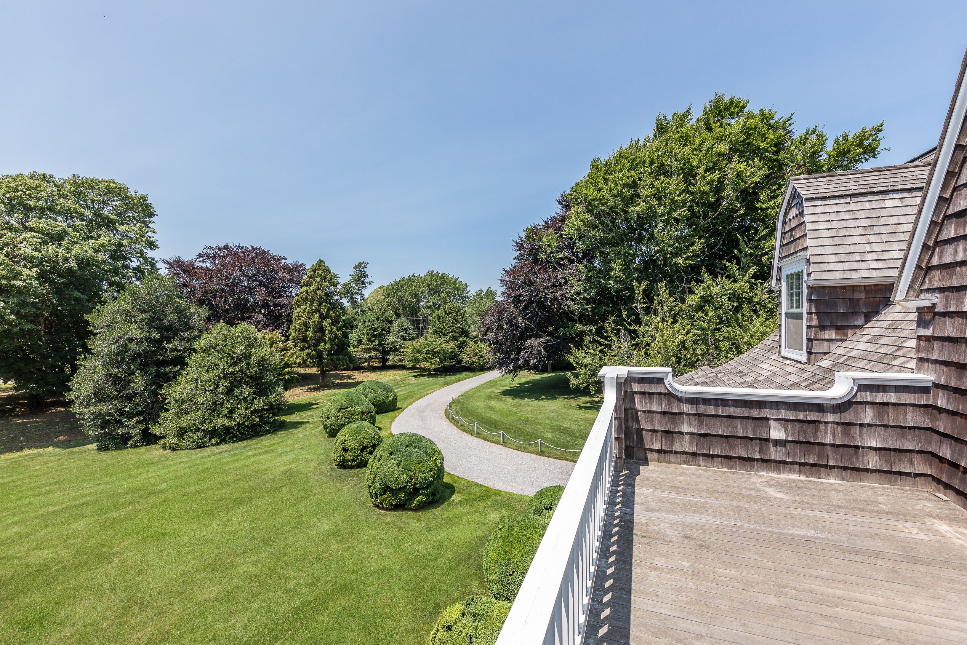 31 Hedges Ln, Sagaponack, NY 11963 Out East