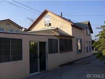 2nd image of 818 W 12th St