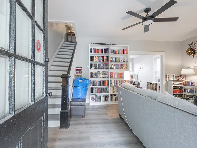 402 S Stafford Ave — Photo 6
