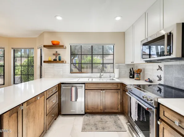 18812 N 94TH Avenue, Peoria, AZ 85382