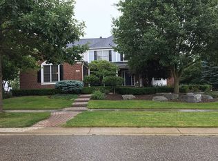 1114 Miners Run, Rochester, MI 48306