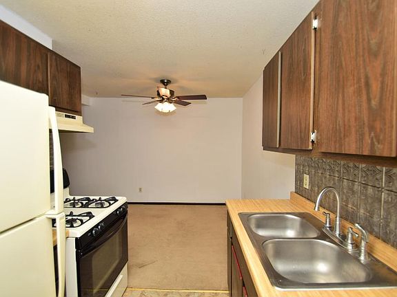 3rd image of 4201 Lakeside Ave N APT 214