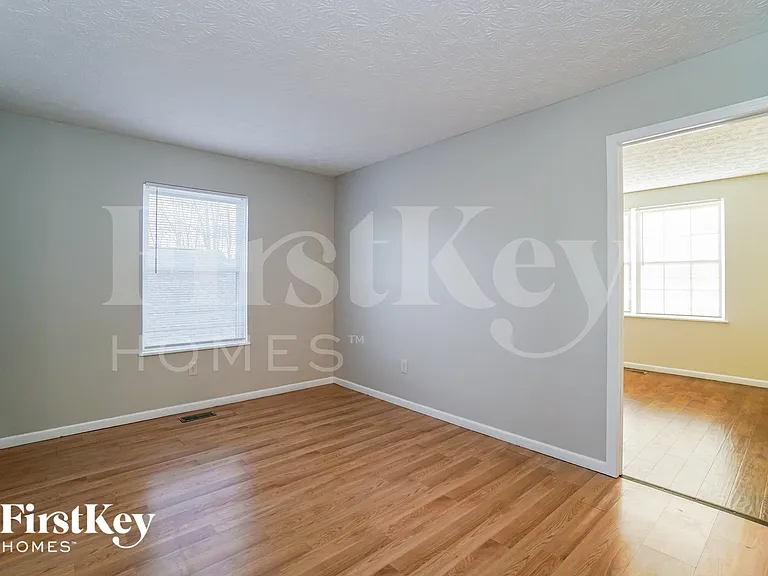 261 Inah Ave — Photo 11