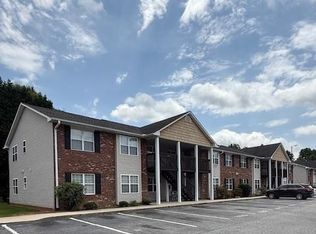 1020 Westbrook Ct, Archdale, NC 27263
