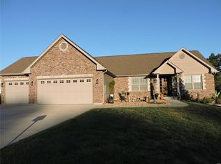 504 Rainbow Side Ct, Villa Ridge, MO 63089