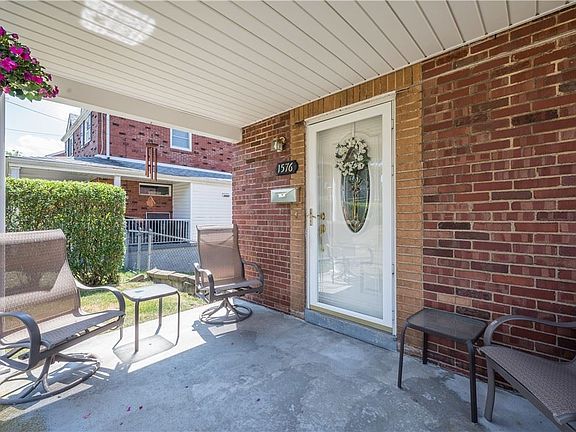 4th image of 1576 Greencrest Dr