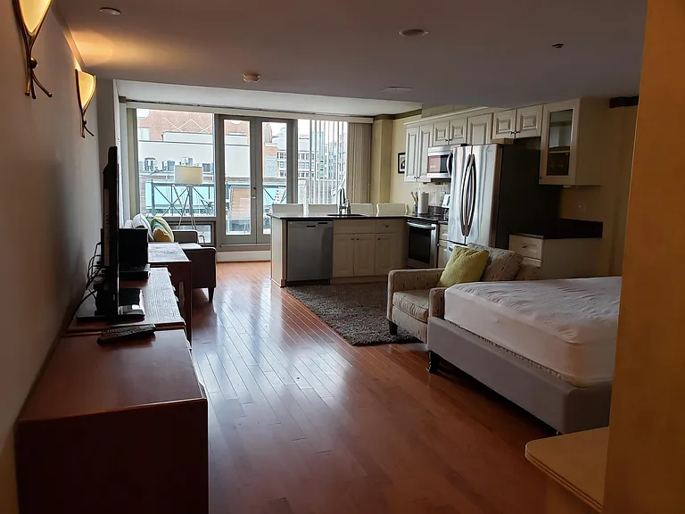 Furnished Studio