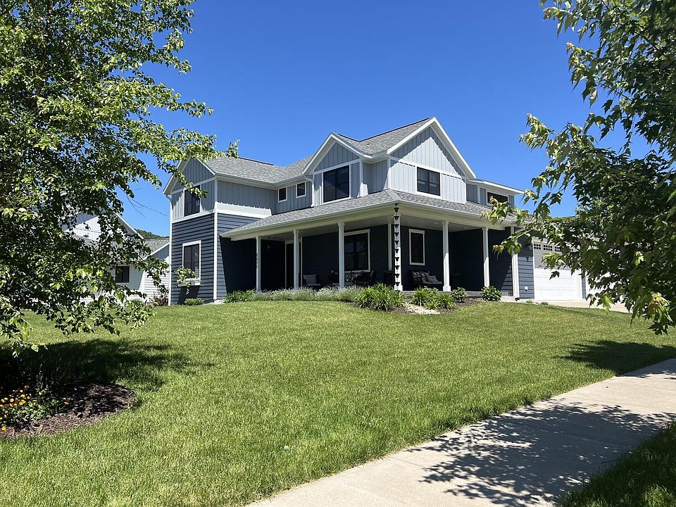 1st image of 2371 Gladstone COVE