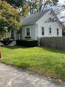 8 Diana Ave, Smithfield, RI, 02917