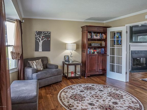 3rd image of 2261 Lochwoode Ct