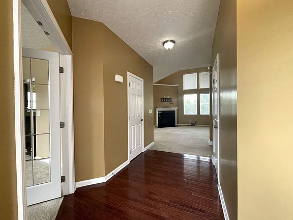 3rd image of 6127 Janes Way