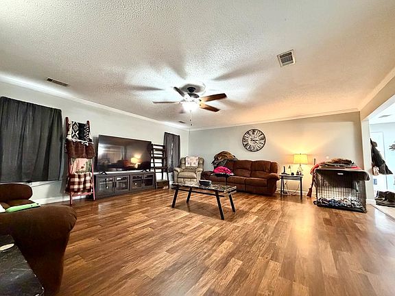 4th image of 500 Grays Landing Rd