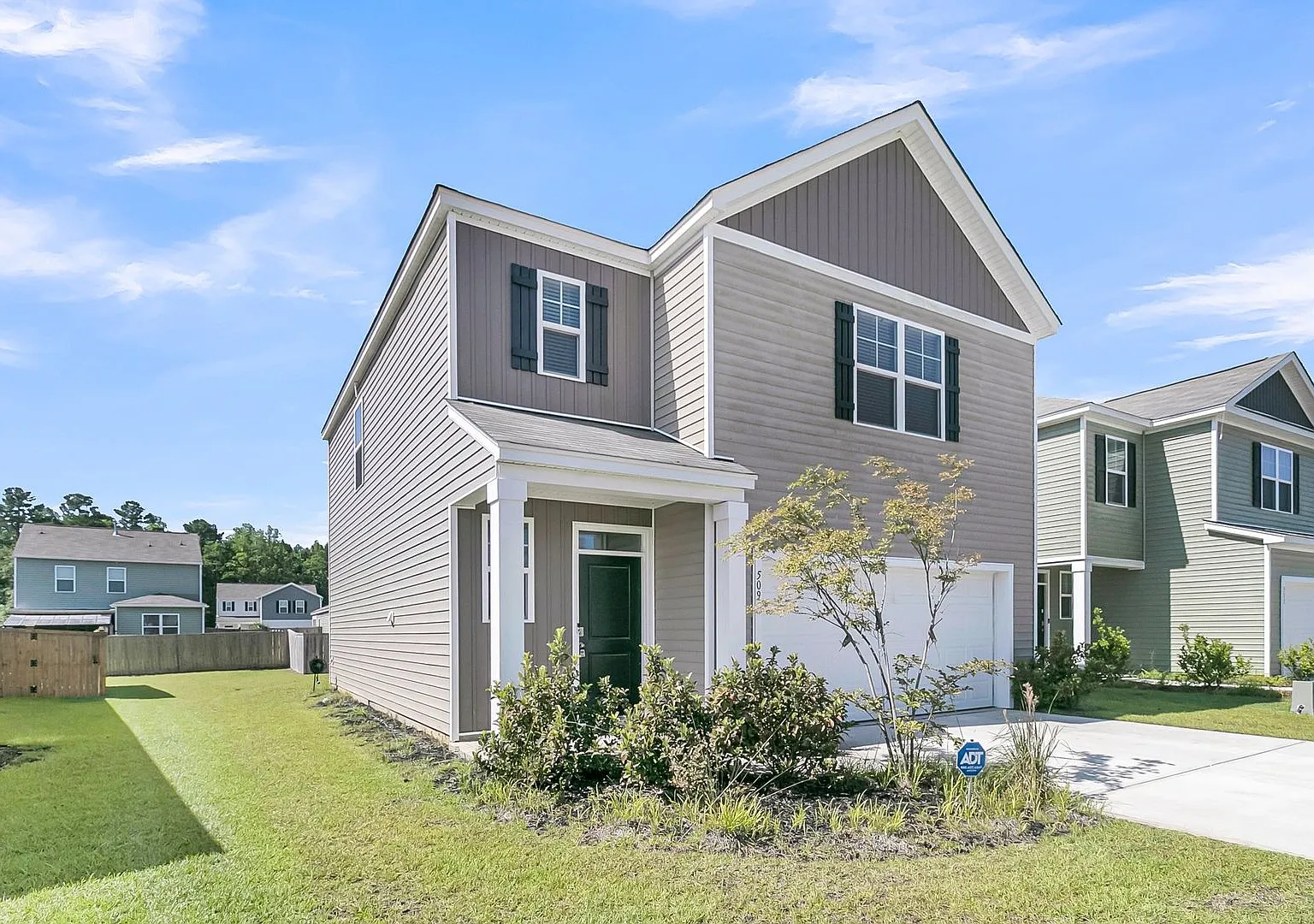 3 bedroom, 2.5 bathroom in Pine Hills of Cane Bay-Summerville — Photo 3