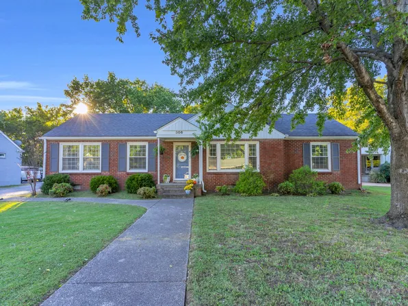 306 Pennsylvania Ave, Lebanon, TN 37087