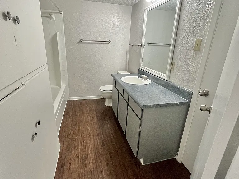 Juniper Springs Apartments — Photo 56