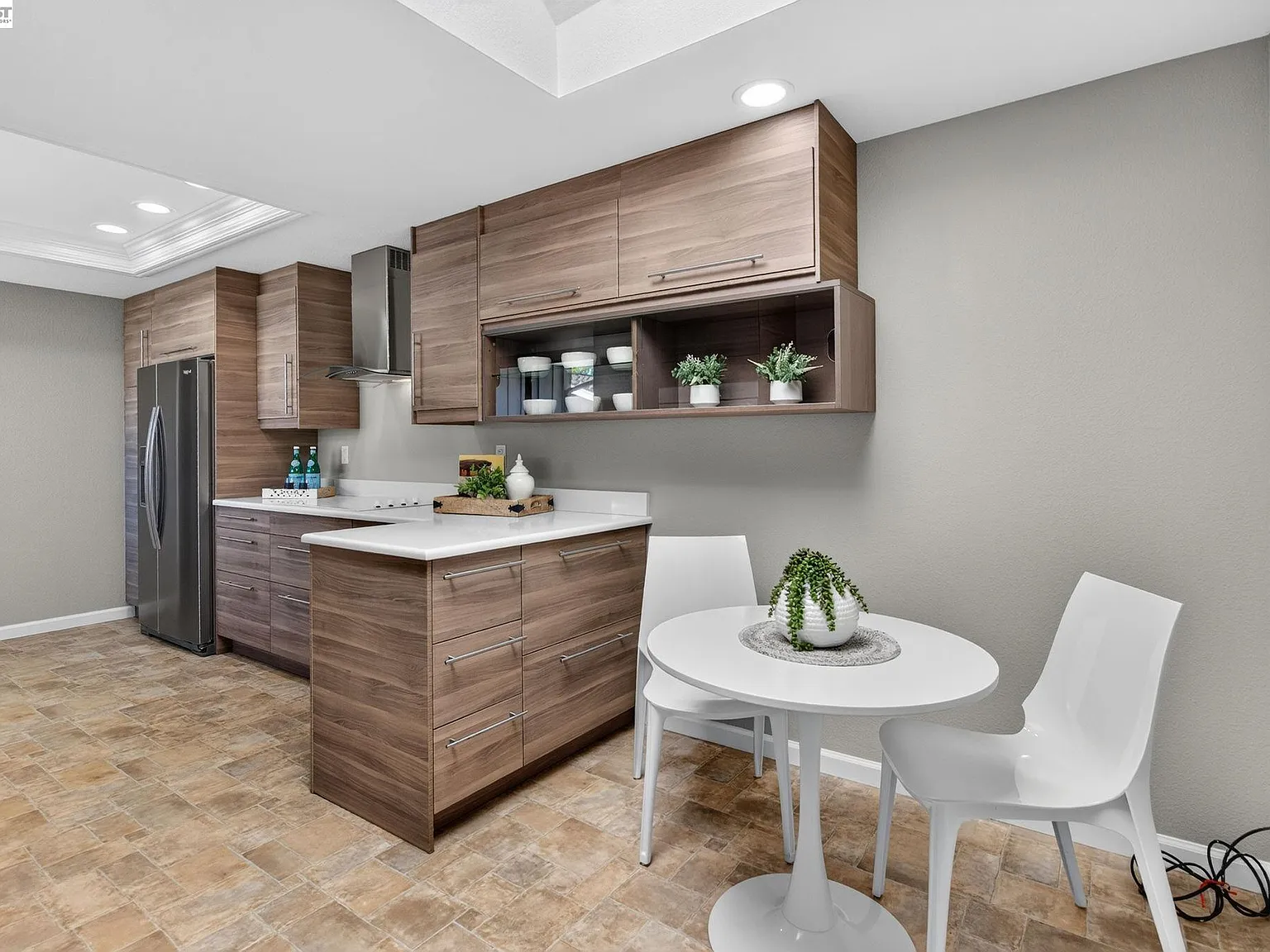 2 bed, 1458 sqft, $4,000 — Photo 3